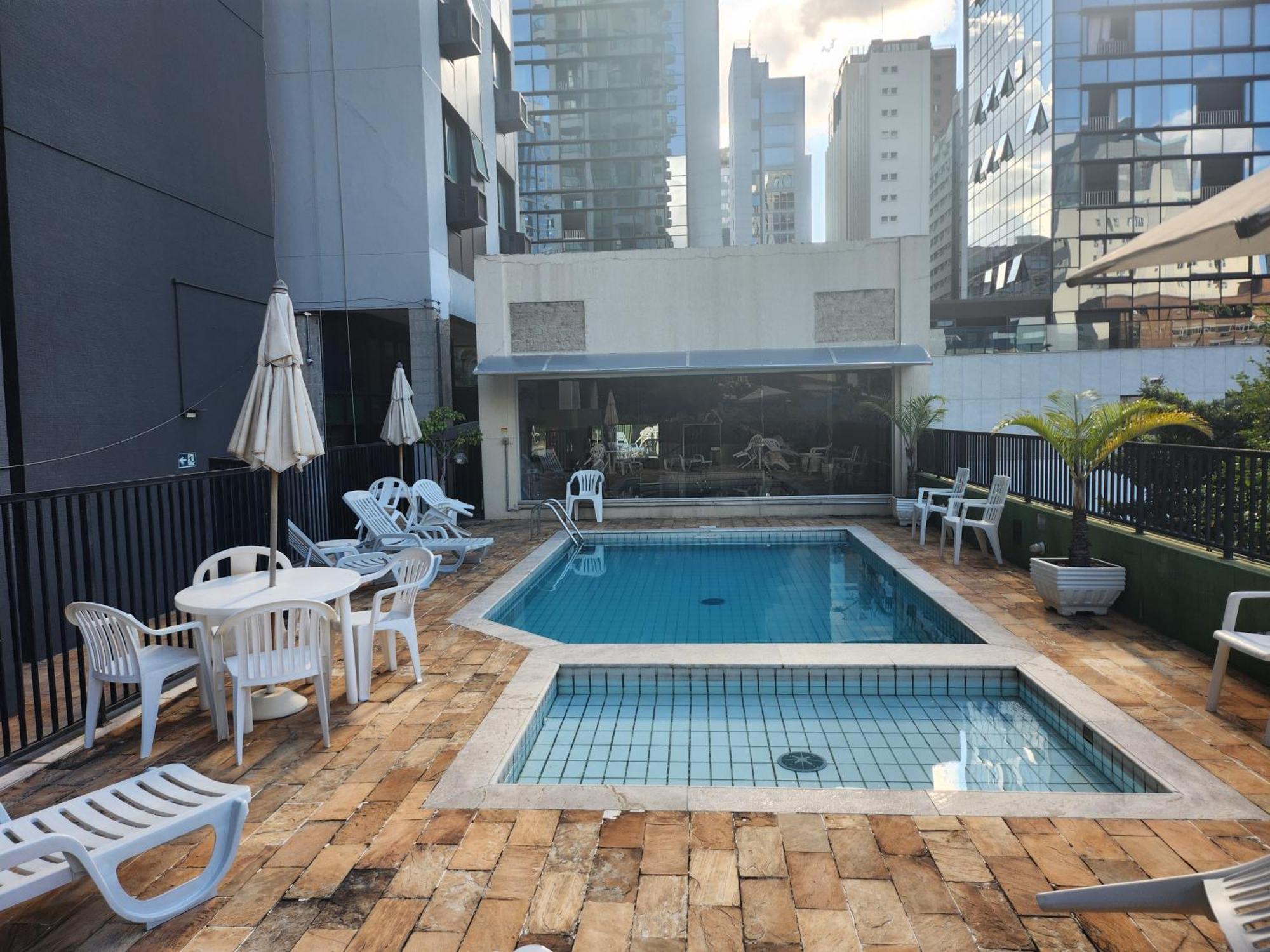 Apart Hotel Champagnat Belo Horizonte Bagian luar foto